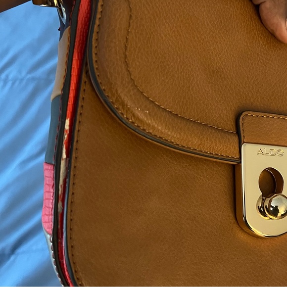 ‼️Aldo Camel Colored Crossbody Bag‼️ - Picture 5 of 9
